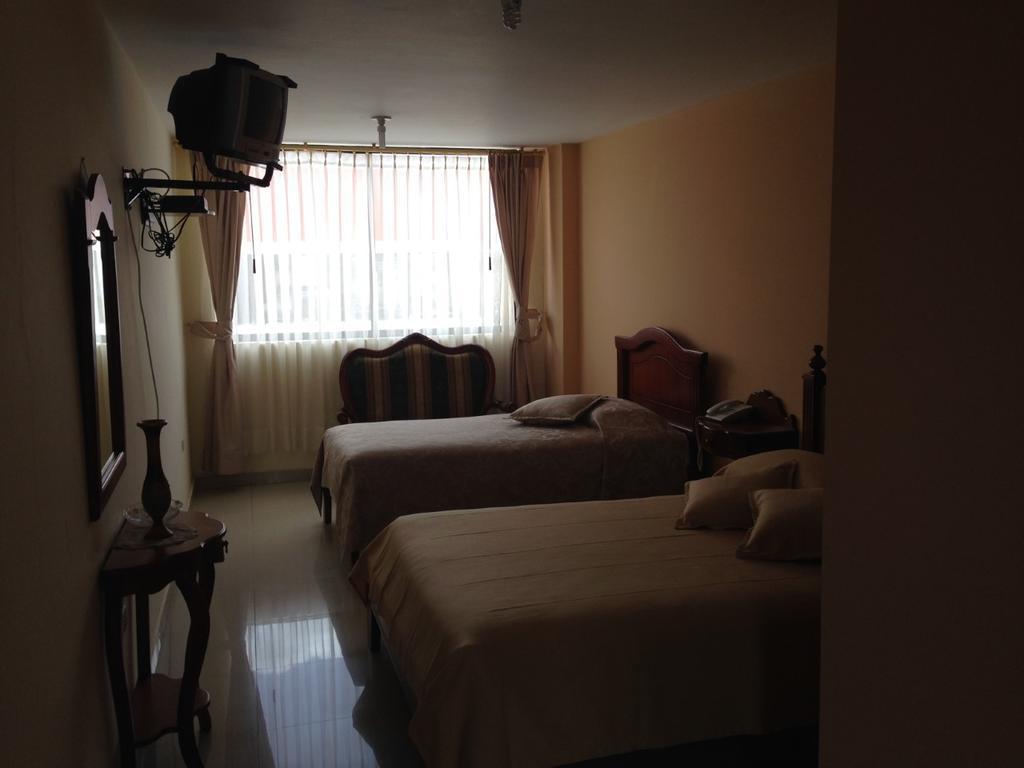 Hostal El Arbolito Cotacachi Bagian luar foto
